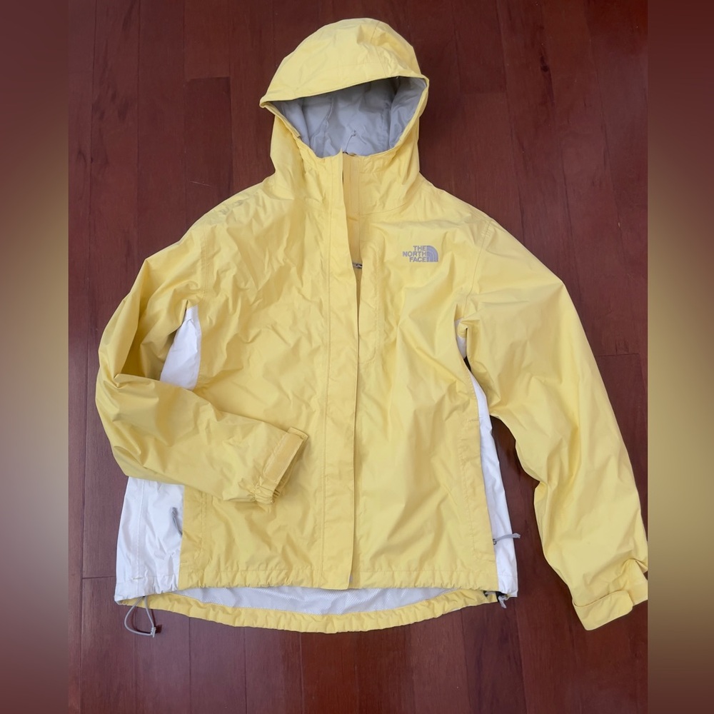 The north face hyvent rain jacket